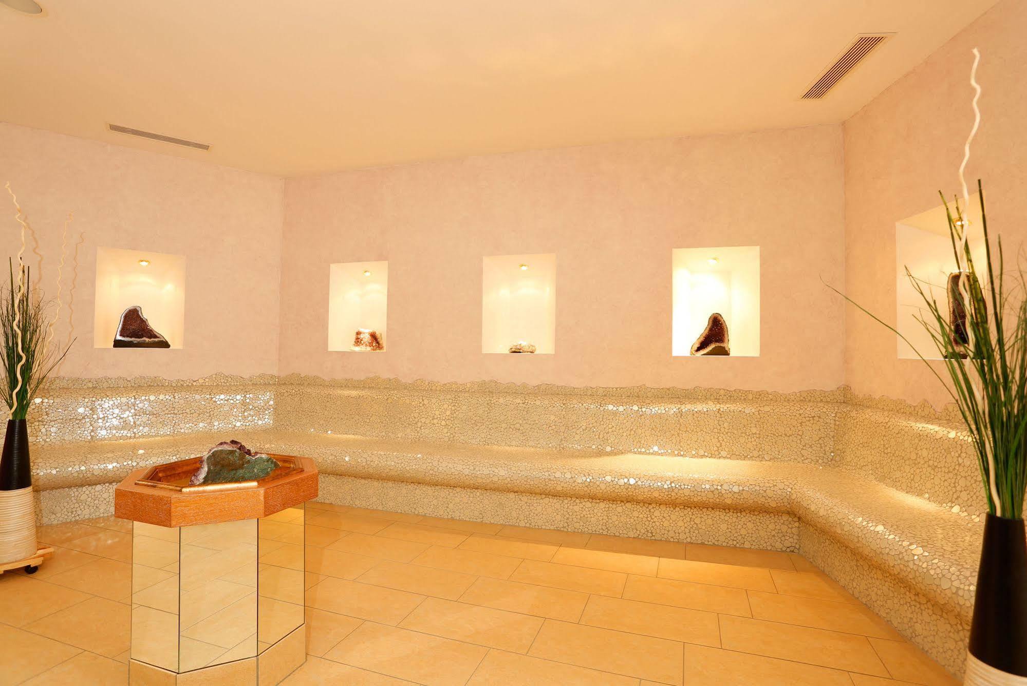 Valamar Hotel 4*